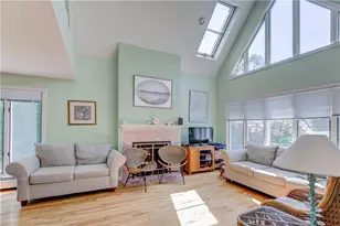 1 Ledge Rd, Newport, RI 02840 - Photo 6