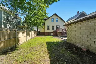 32 Carver St, Pawtucket, RI 02860 - Photo 24