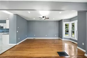 32 Carver St, Pawtucket, RI 02860 - Photo 10