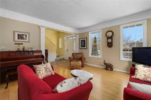 43 Wild Rose Ct, South Kingstown, RI 02879 - Photo 8