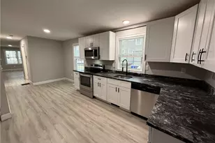 25 Denison St, Providence, RI 02904 - Photo 8