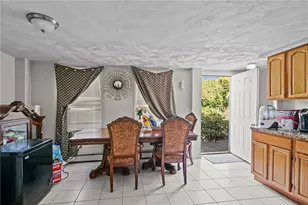 231 Providence St, West Warwick, RI 02893 - Photo 2