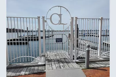 31 Coddington #27, Newport, RI 02840 - Photo 2