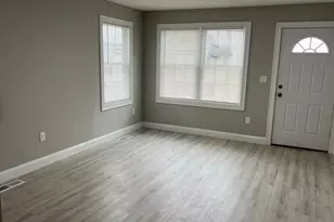 25 Denison St, Providence, RI 02904 - Photo 2