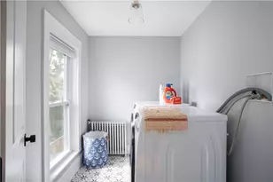 30 E Bowery St, Newport, RI 02840 - Photo 10