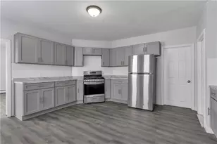 52 Bellevue Ave, Woonsocket, RI 02895 - Photo 2