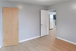 140 Cleveland St, Providence, RI 02909 - Photo 18