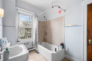 48 Kossuth St, Pawtucket, RI 02860 - Photo 22