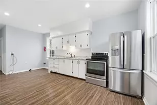 40 Youngs Ave, West Warwick, RI 02893 - Photo 8