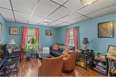 528 Lonsdale Avenue, Pawtucket, RI 02860 - Photo 4