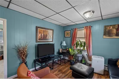 528 Lonsdale Avenue, Pawtucket, RI 02860 - Photo 6