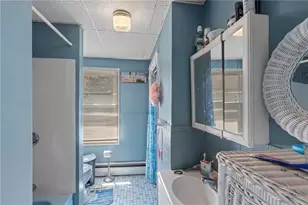 528 Lonsdale Ave, Pawtucket, RI 02860 - Photo 2