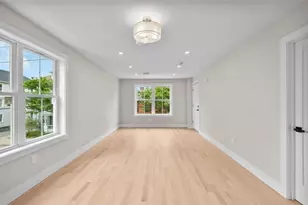 155 Burnside St, Providence, RI 02905 - Photo 6