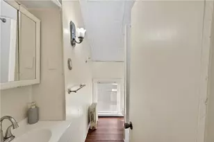 139 Early St, Providence, RI 02905 - Photo 10