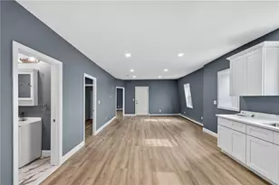 14 Duncan Ave, Providence, RI 02906 - Photo 28