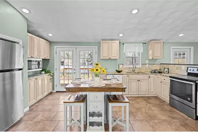 273 Main Street, Cranston, RI 02823 - Photo 2