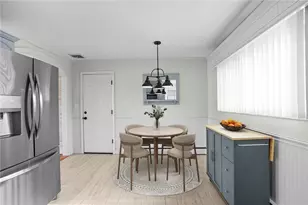 4 Philips St, Middletown, RI 02842 - Photo 8