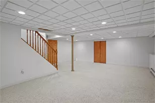 4 Philips St, Middletown, RI 02842 - Photo 32