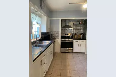 31 Elmcrest Avenue, Providence, RI 02908 - Photo 18