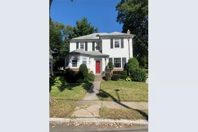 31 Elmcrest Avenue, Providence, RI 02908 - Photo 2