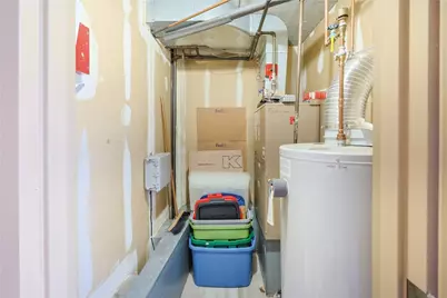 650 East Greenwich Avenue #7-207, West Warwick, RI 02893 - Photo 32