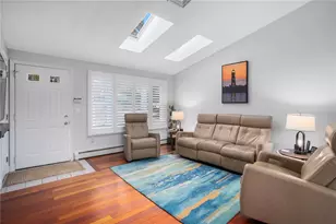 1 Roblyn Dr, Johnston, RI 02919 - Photo 10