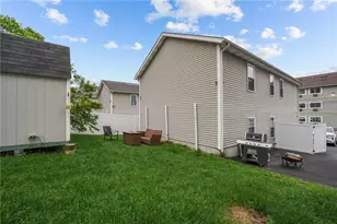 175 Russo St, Providence, RI 02904 - Photo 10