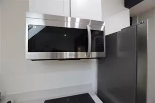 686 Broadway, Pawtucket, RI 02860 - Photo 6