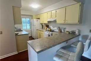 400 Narragansett Pkwy, Warwick, RI 02888 - Photo 2