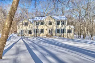 45 Pardon's Wood Ln, East Greenwich, RI 02818 - Photo 2