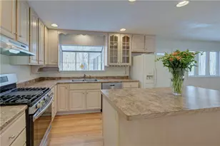 45 Pardon's Wood Ln, East Greenwich, RI 02818 - Photo 16