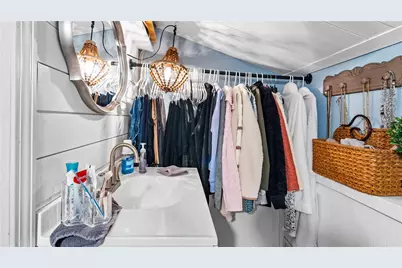 15 Shadbush Road, Warwick, RI 02888 - Photo 16