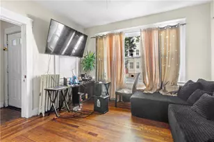 23 Richter St, Providence, RI 02908 - Photo 2