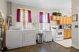 23 Richter St, Providence, RI 02908 - Photo 12