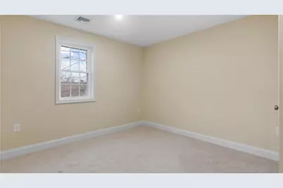 102 Ames Street, Pawtucket, RI 02861 - Photo 18