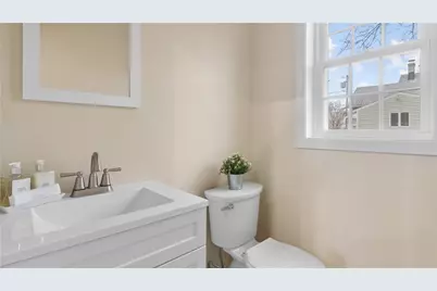 102 Ames Street, Pawtucket, RI 02861 - Photo 10