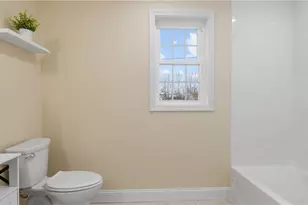 102 Ames St, Pawtucket, RI 02861 - Photo 14