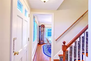 17 Briarwood Dr, Barrington, RI 02806 - Photo 4