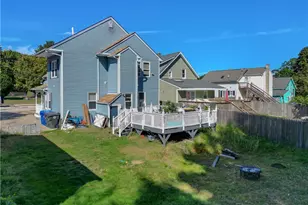 25 Eddy St, West Warwick, RI 02893 - Photo 2