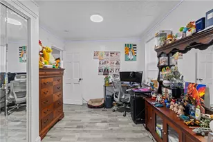 25 Eddy St, West Warwick, RI 02893 - Photo 6