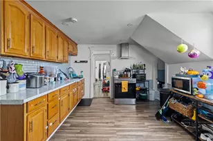 25 Eddy St, West Warwick, RI 02893 - Photo 24