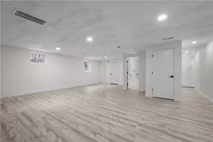 183 Congress Ave, Providence, RI 02907 - Photo 24