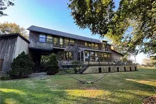 192 Racquet Rd, Jamestown, RI 02835 - Photo 2