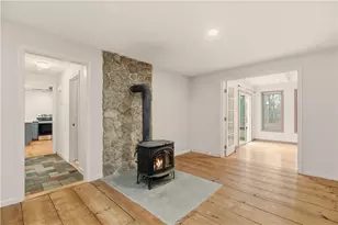 302 Hillsdale Rd, Richmond, RI 02892 - Photo 6