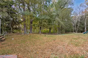 6 North Rd, Foster, RI 02825 - Photo 2