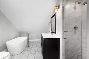 47 Holburn Ave, Cranston, RI 02910 - Photo 22