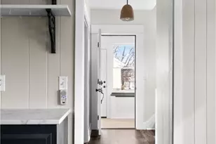 47 Holburn Ave, Cranston, RI 02910 - Photo 20