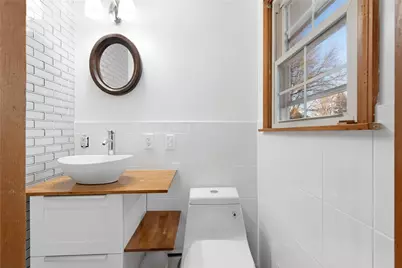 233 Turnpike Avenue, Portsmouth, RI 02871 - Photo 8