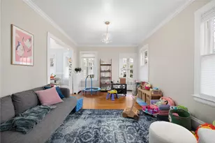 422 Wayland Ave, Providence, RI 02906 - Photo 6