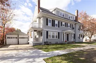 422 Wayland Ave, Providence, RI 02906 - Photo 1